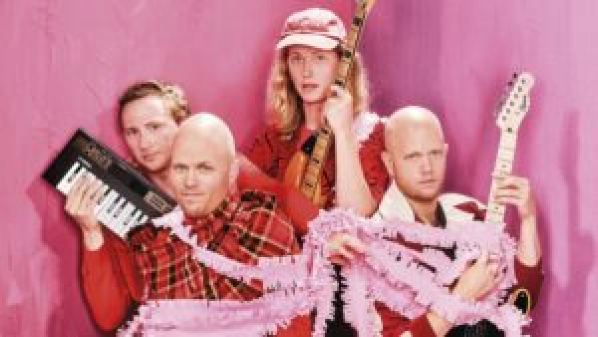 The Sibling Show (6-106)